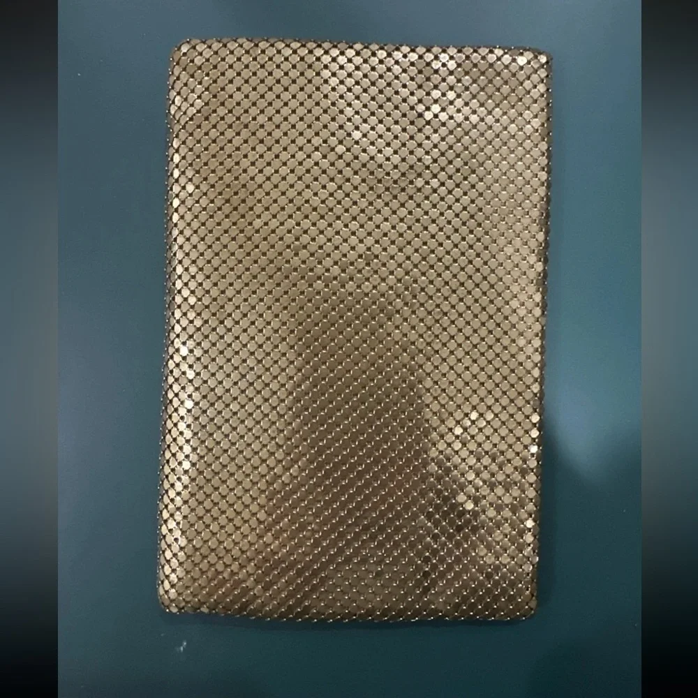 Vintage 1950s Whiting & Davis gold metal mesh evening clutch rhinestone Clasp